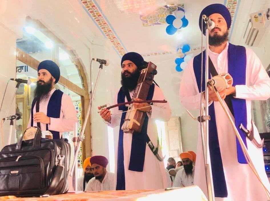 Sukhpreet Singh Khalsa Dhadi Jatha performing